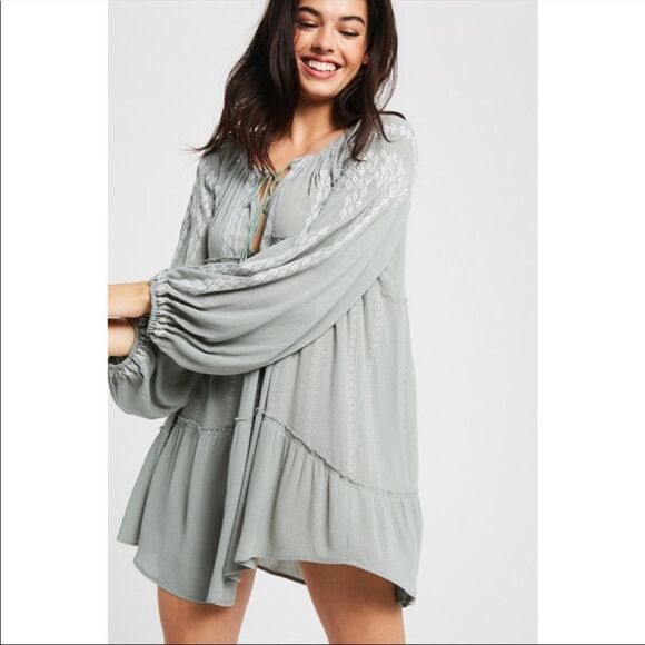 ✨ EMBROIDERED V-NECK TUNIC DRESS LONG TIE WITH TASSEL ENDS✨ - Picture 2 of 10